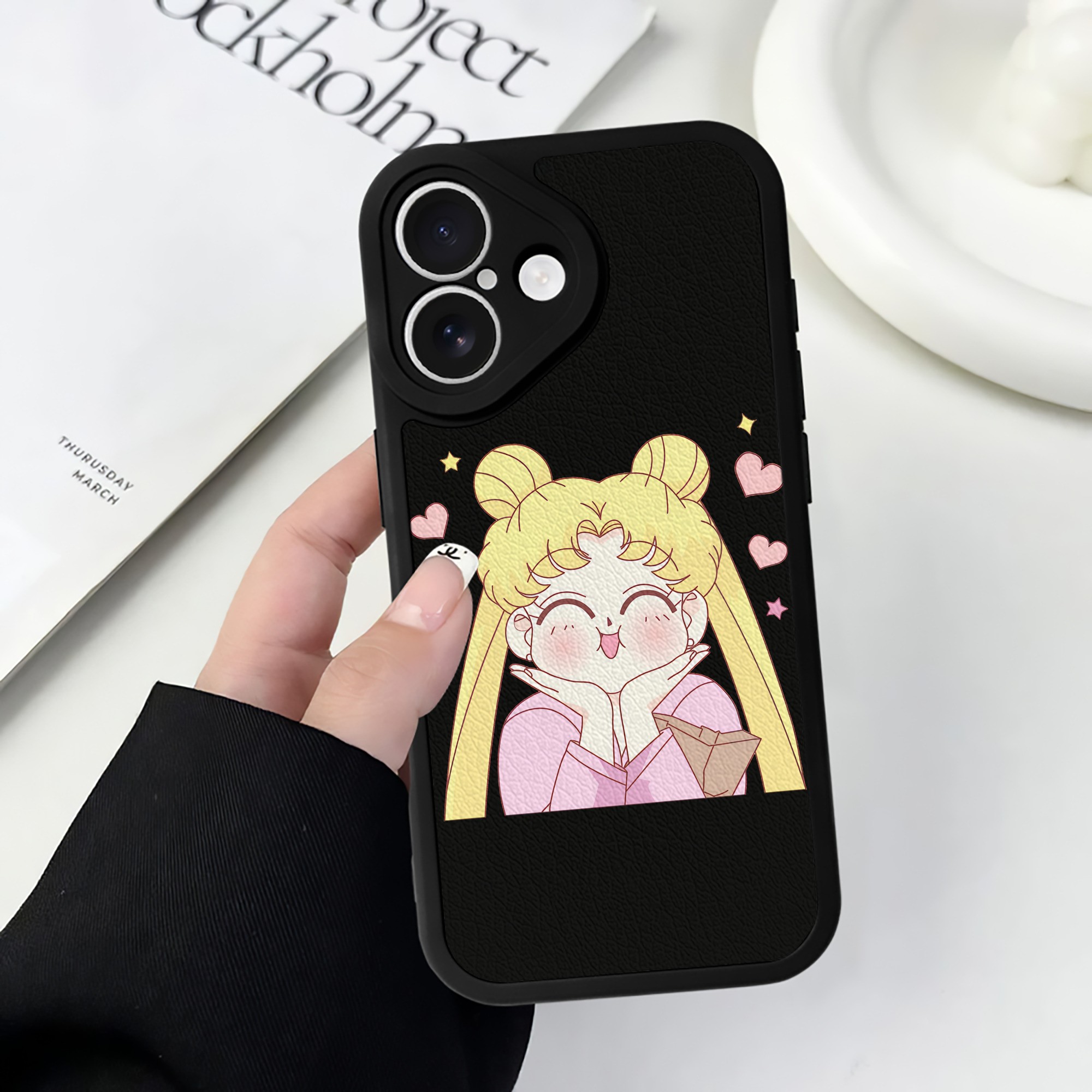 （画像用） 美少女戦士セーラームーン 愛野 美奈子 あいの みなこ Sailor Moon Aino Minako 【iPhone 16シリーズ対応】シリコンスマホケース（レザー調） 材質：シリコン